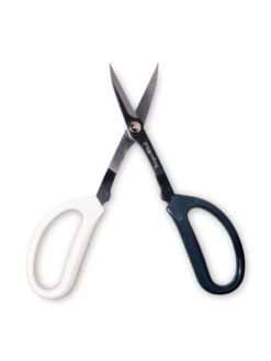 Japanese Pruning Scisssors -The Garden Works Shop 3 4 crop 8612968 0017