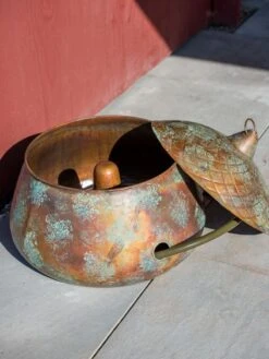 Acorn Hose Pot -The Garden Works Shop 3 4 crop 8613361 0051