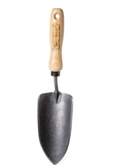 Gardener's Lifetime Trowel -The Garden Works Shop 8586972 0948 tif
