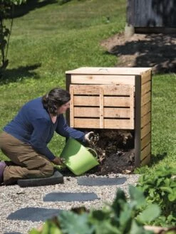 Cedar Compost Bin -The Garden Works Shop 8597527 3145 tif