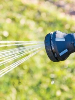 18” 8-Pattern Rotating Water Wand With Cork Handle -The Garden Works Shop 8600231 510 tif