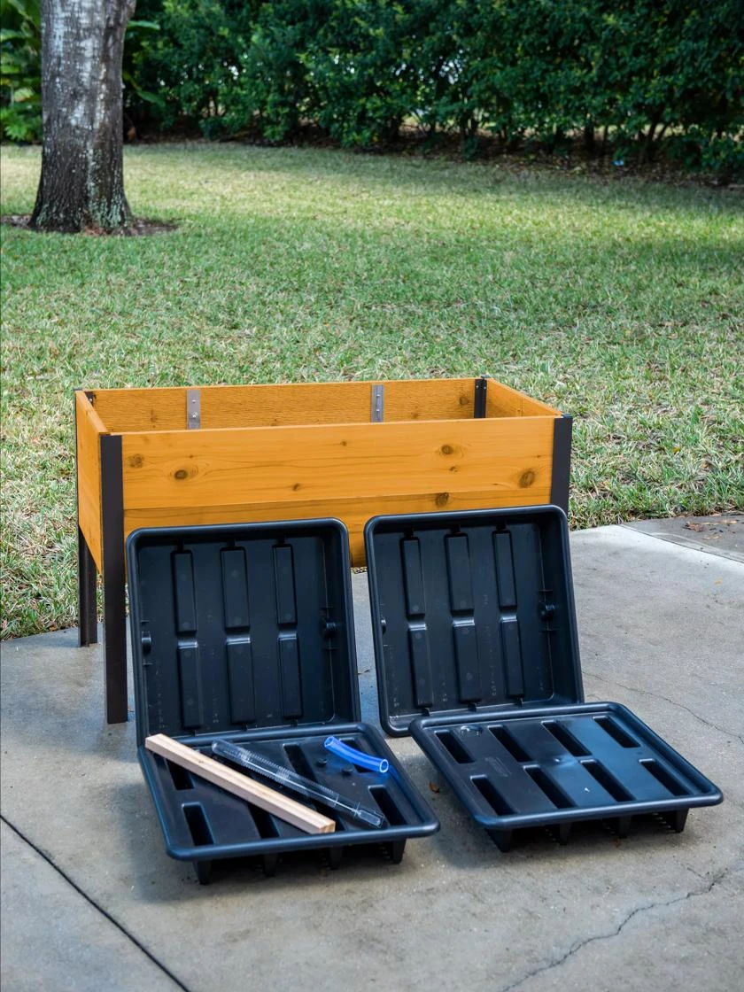 Self-Watering Insert For 2’ X 4’ Planter 4 Self-Watering Insert For 2’ X 4’ Planter - Image 2