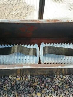 Adjustable Self-Watering Insert For Pots And Planters -The Garden Works Shop 8610250 7001 tif