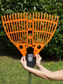 Magic Fly® Leaf Rake -The Garden Works Shop 8611047 04V tif
