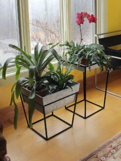 Achla Designs Arne Plant Stand -The Garden Works Shop 8612899 02v